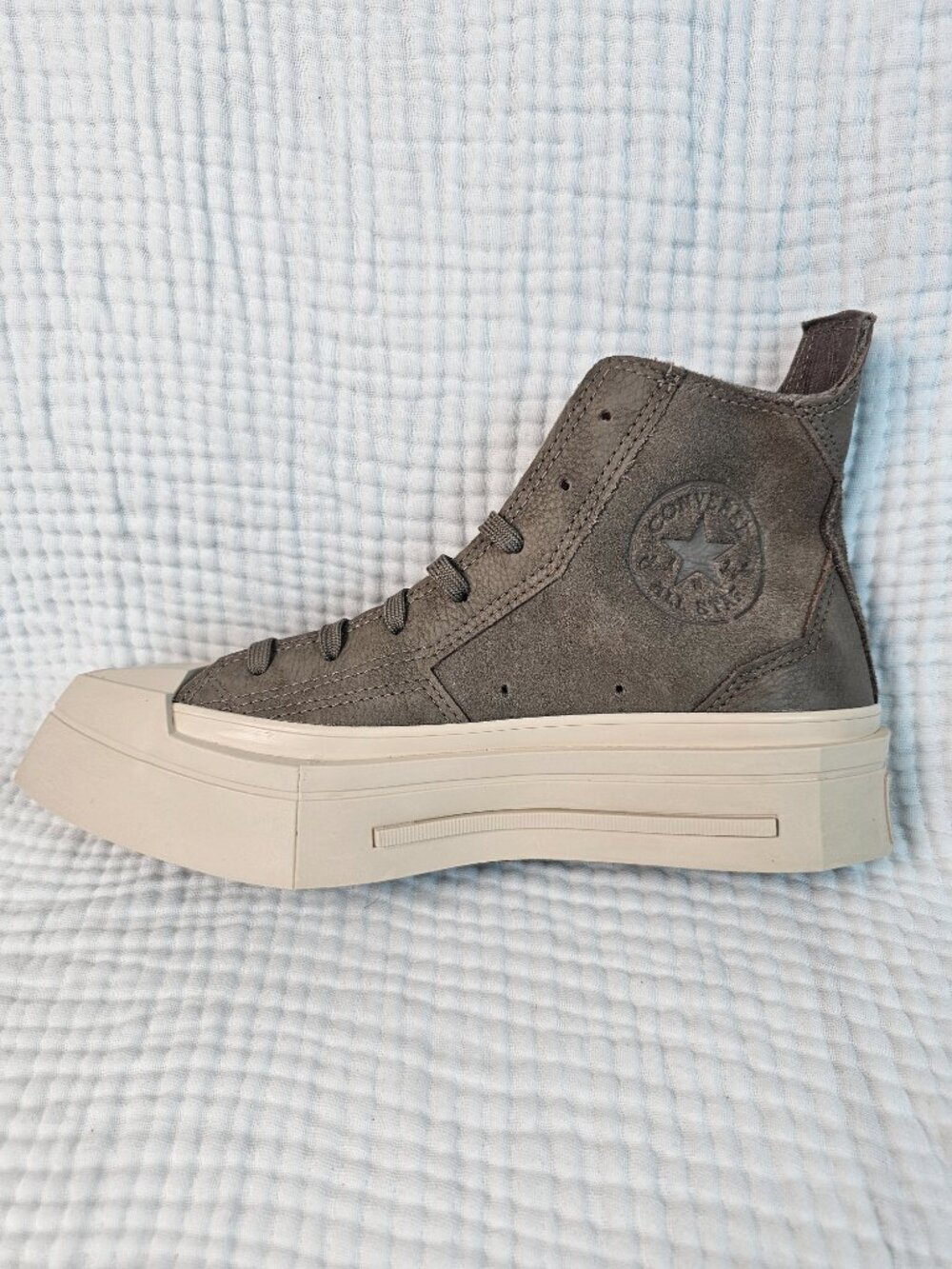 😍NWT😍 Converse Chuck 70 De Luxe Squared "Coffee Break" - Women's 8/Men's 6 - Picture 2 of 12